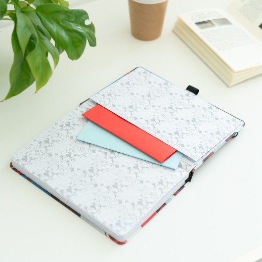 MARVEL CAPTAIN AMERICA - UNIFORM A5 PREMIUM NOTEBOOK WITH PEN