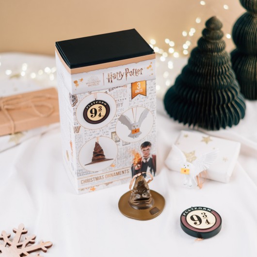 HARRY POTTER - SORTING HAT, PLATFORM 9 3/4 AND HEDWIG SET OF 3 CHRISTMAS ORNAMENTS