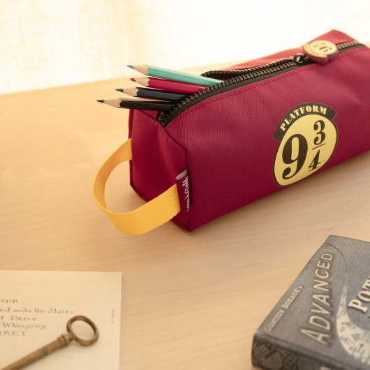 HARRY POTTER 9 3/4 PENCIL CASE