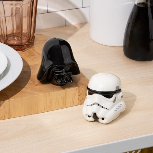 STAR WARS DARTH VADER AND STORMTROOPER 3D SALT AND PEPPER SHAKERS