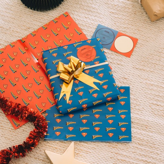 SUPERMAN WRAPPING PAPER SET