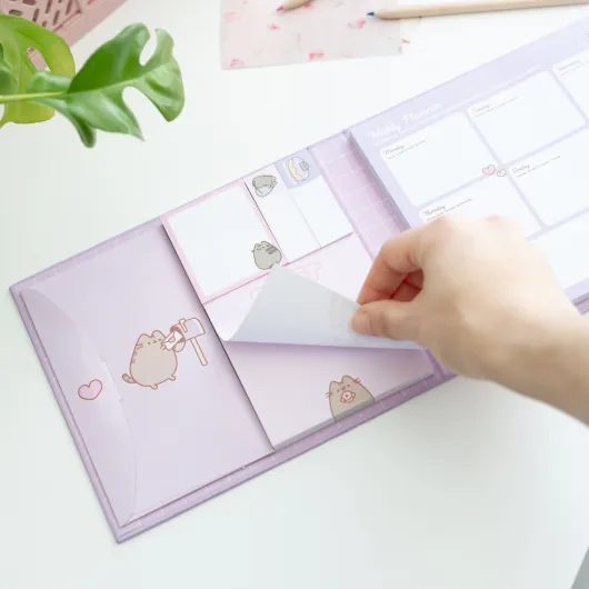 PUSHEEN MOMENTS WEEKLY PLANNER WITH STICKY NOTES