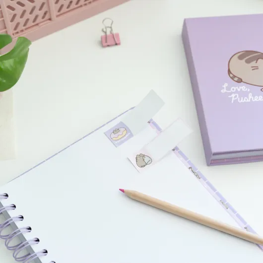 PUSHEEN MOMENTS WEEKLY PLANNER WITH STICKY NOTES