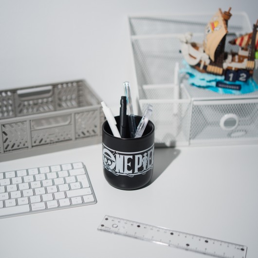 ONE PIECE CERAMIC PEN HOLDER
