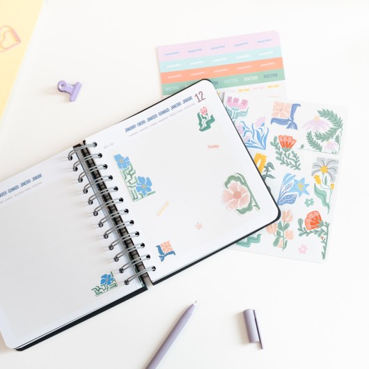FLORAL CUBES 2026/2027 DAY PER PAGE M 11 MONTHS ACADEMIC DIARY