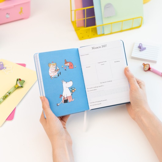MOOMIN 2026/2027 WEEK TO VIEW POCKET 17 MONTHS ACADEMIC DIARY