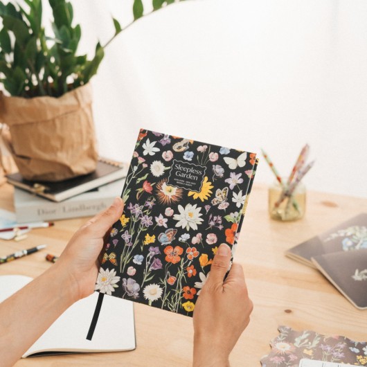 SLEEPLESS GARDEN 2026/2027 WEEK TO VIEW A5 CASEBOUND 17 MONTHS ACADEMIC DIARY