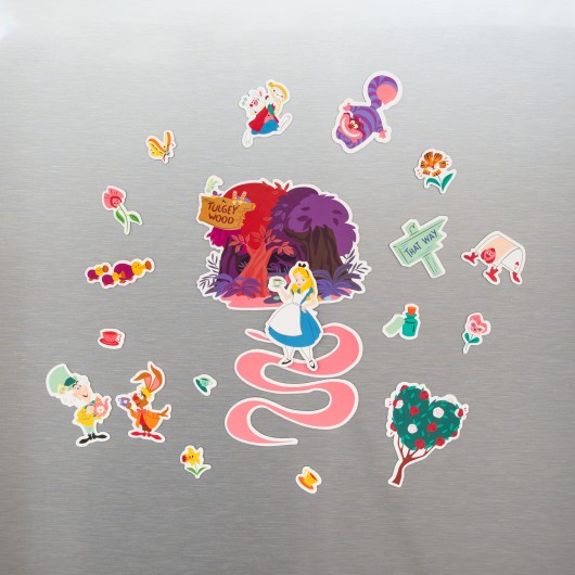 DISNEY ALICE IN WONDERLAND DIE-CUT MAGNET SET