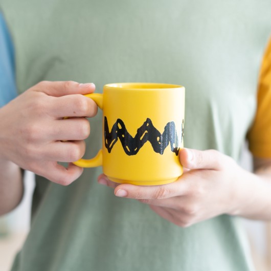 TAZA SNOOPY CHARLIE BROWN