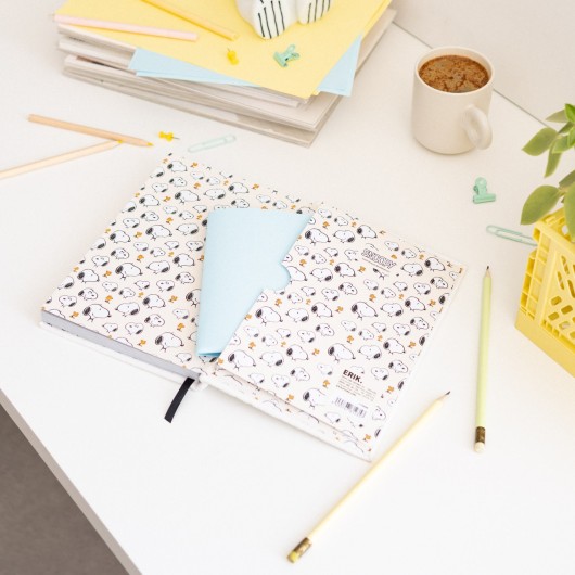 CUADERNO PREMIUM A5 TAPA FELPA SNOOPY
