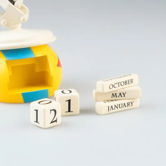 CALENDARIO PERPETUO 3D DISNEY PIXAR LAMPARA Y PELOTA