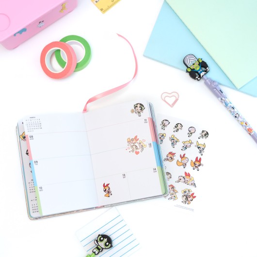 AGENDA ESCOLAR 2026/2027 SEMANA VISTA POCKET 17 MESES LAS SUPERNENAS