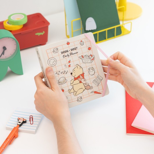 AGENDA ESCOLAR 2026/2027 DIA PAGINA M CON LOMO 11 MESES DISNEY WINNIE THE POOH