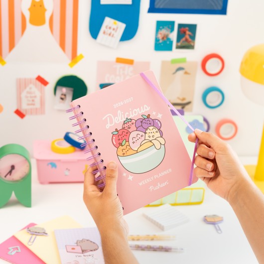 AGENDA ESCOLAR 2026/2027 SEMANA VISTA A5 12 MESES PUSHEEN FRUITS