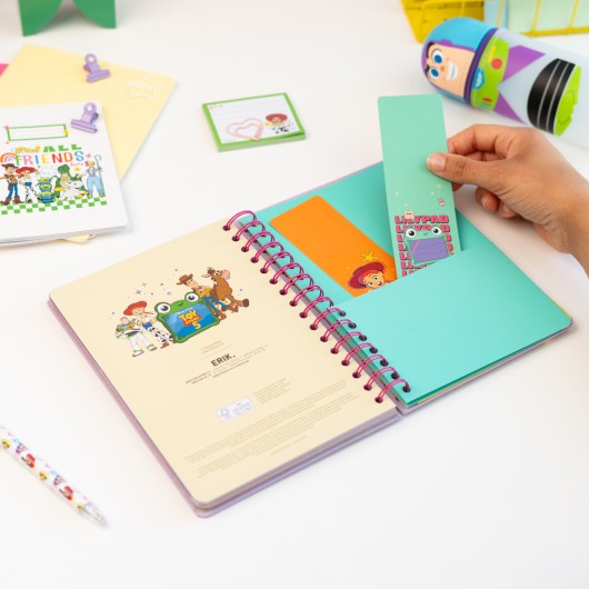AGENDA ESCOLAR 2026/2027 SEMANA VISTA A5 12 MESES DISNEY TOY STORY 5