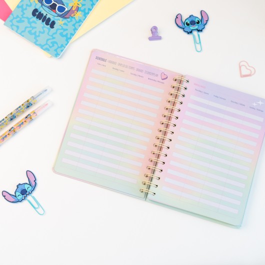AGENDA ESCOLAR 2026/2027 SEMANA VISTA A5 12 MESES DISNEY STITCH Y ANGEL