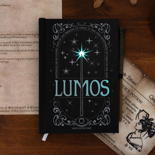 CUADERNO PREMIUM A5 CON LUZ HARRY POTTER LUMOS MAXIMA