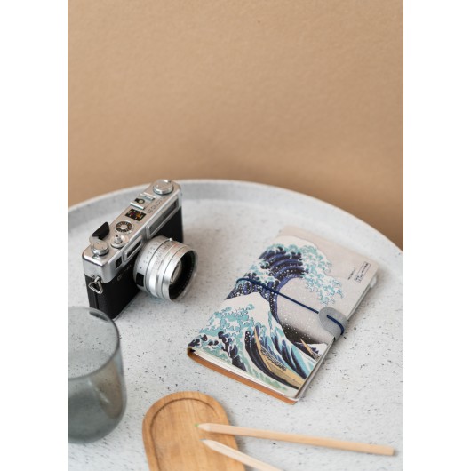 CUADERNO DE VIAJE LA GRAN OLA DE KANAGAWA HOKUSAI