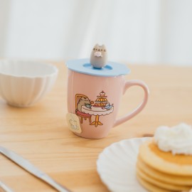 TAZA PREMIUM CON TAPA PUSHEEN 2