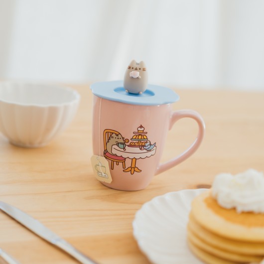 TAZA PREMIUM CON TAPA PUSHEEN