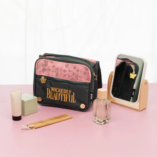 TROUSSE DE TOILETTE DE VOYAGE WICKED PARTIE 2