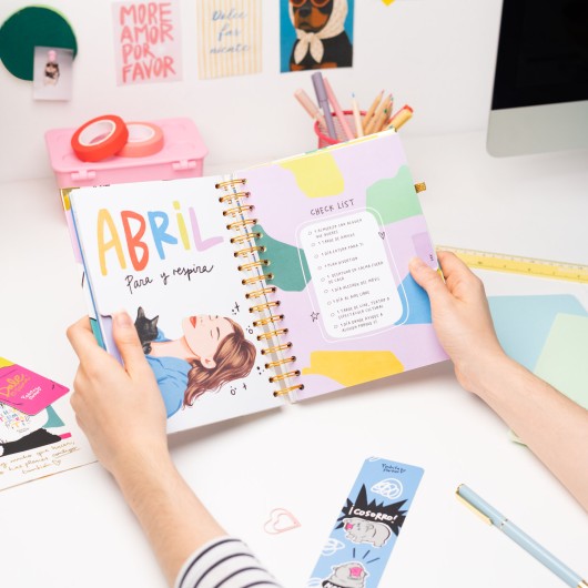 AGENDA SCOLAIRE 2026/2027 SEMAINIER ESSENTIAL PEDRITA PARKER