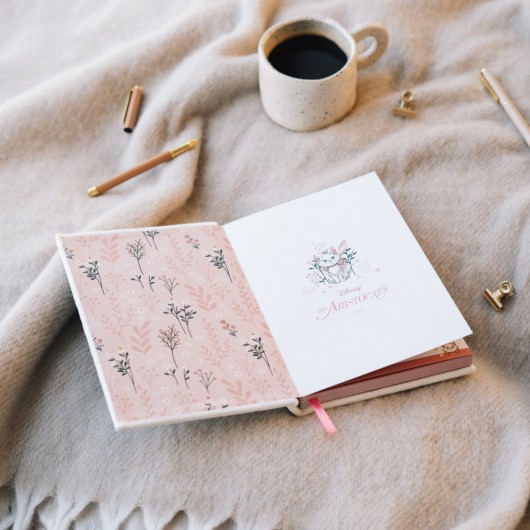 CAHIER PREMIUM A5 COUVERTURE EN PELUCHE DISNEY LES BONJOUR MARIE