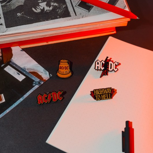 SET DI 4 SPILLETTE AC/DC