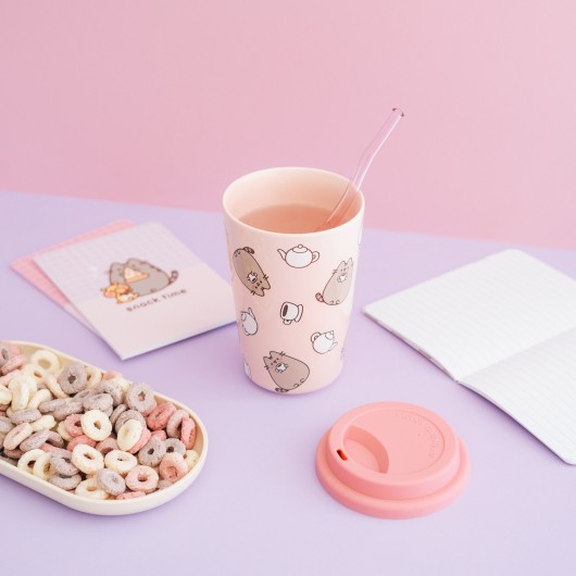 BICCHIERE DI CERAMICA CON TAPPO PUSHEEN MOMENTS