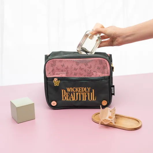 BEAUTY CASE CON GANCIO DA VIAGGIO WICKED PARTE 2