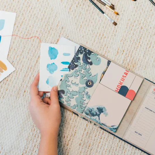 PLANNER SETTIMANALE CON NOTE ADESIVE HOKUSAI