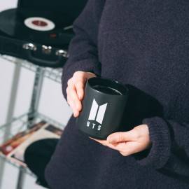 TAZZA BIANCA BTS LOGO 2