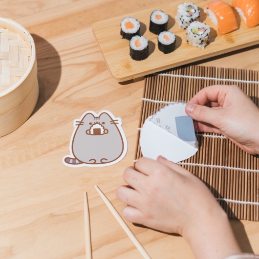 PACK 2 ADESIVI IN VINILE PUSHEEN SUSHI ROLL 3