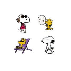 CONJUNTO DE 4 PINS SNOOPY