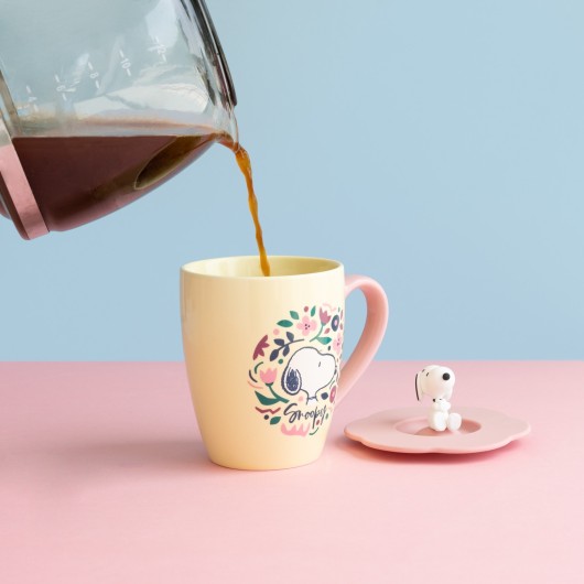 CANECA PREMIUM COM TAPA SNOOPY