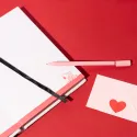 CADERNO PREMIUM A5 CAPA PELUDA SNOOPY LOVE SEASON