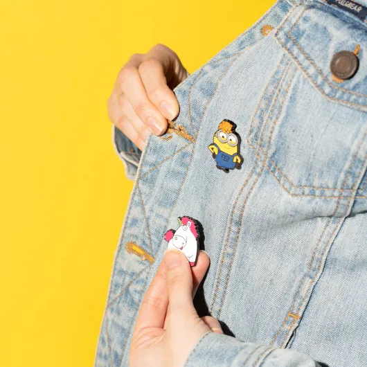SET DE 4 PINS MINIONS