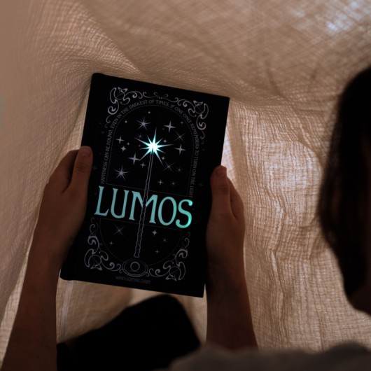 CADERNO PREMIUM A5 COM LUZ HARRY POTTER LUMOS MAXIMA